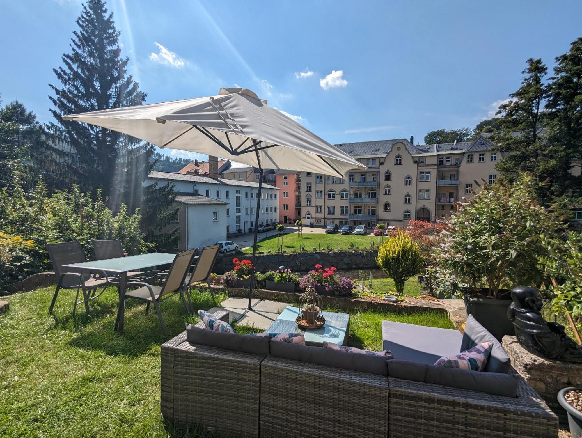 Hw3 - Urlaubsmagie - Helle, Grosse Wohnung Mit Pool Sebnitz Luaran gambar