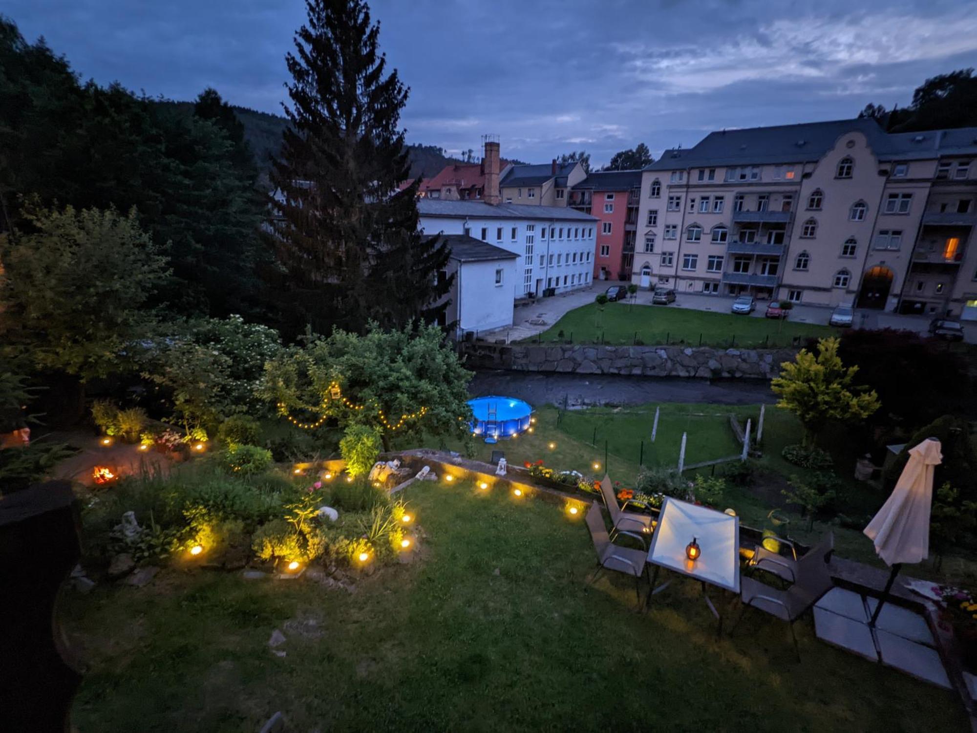 Hw3 - Urlaubsmagie - Helle, Grosse Wohnung Mit Pool Sebnitz Luaran gambar