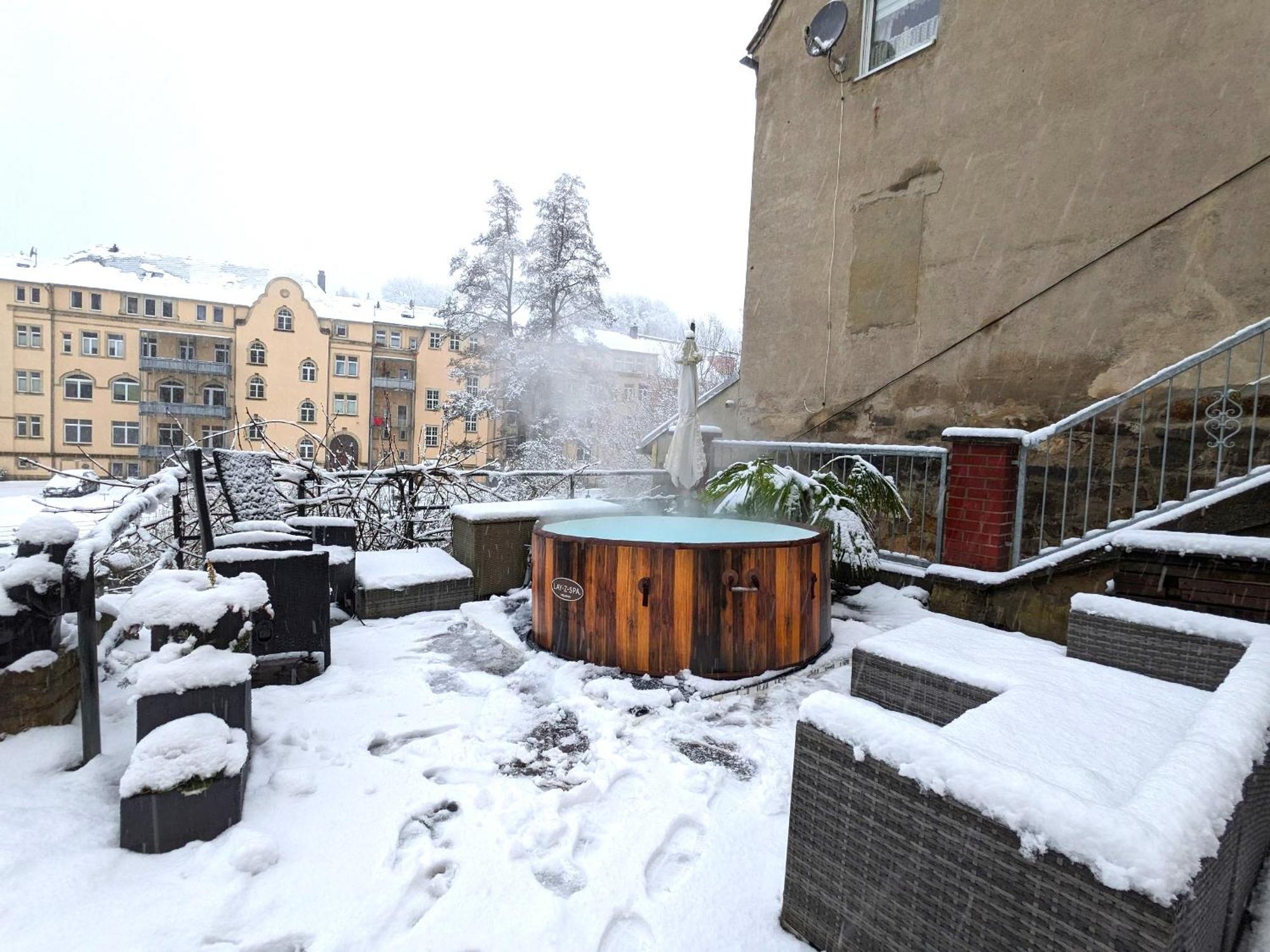 Hw3 - Urlaubsmagie - Helle, Grosse Wohnung Mit Pool Sebnitz Luaran gambar