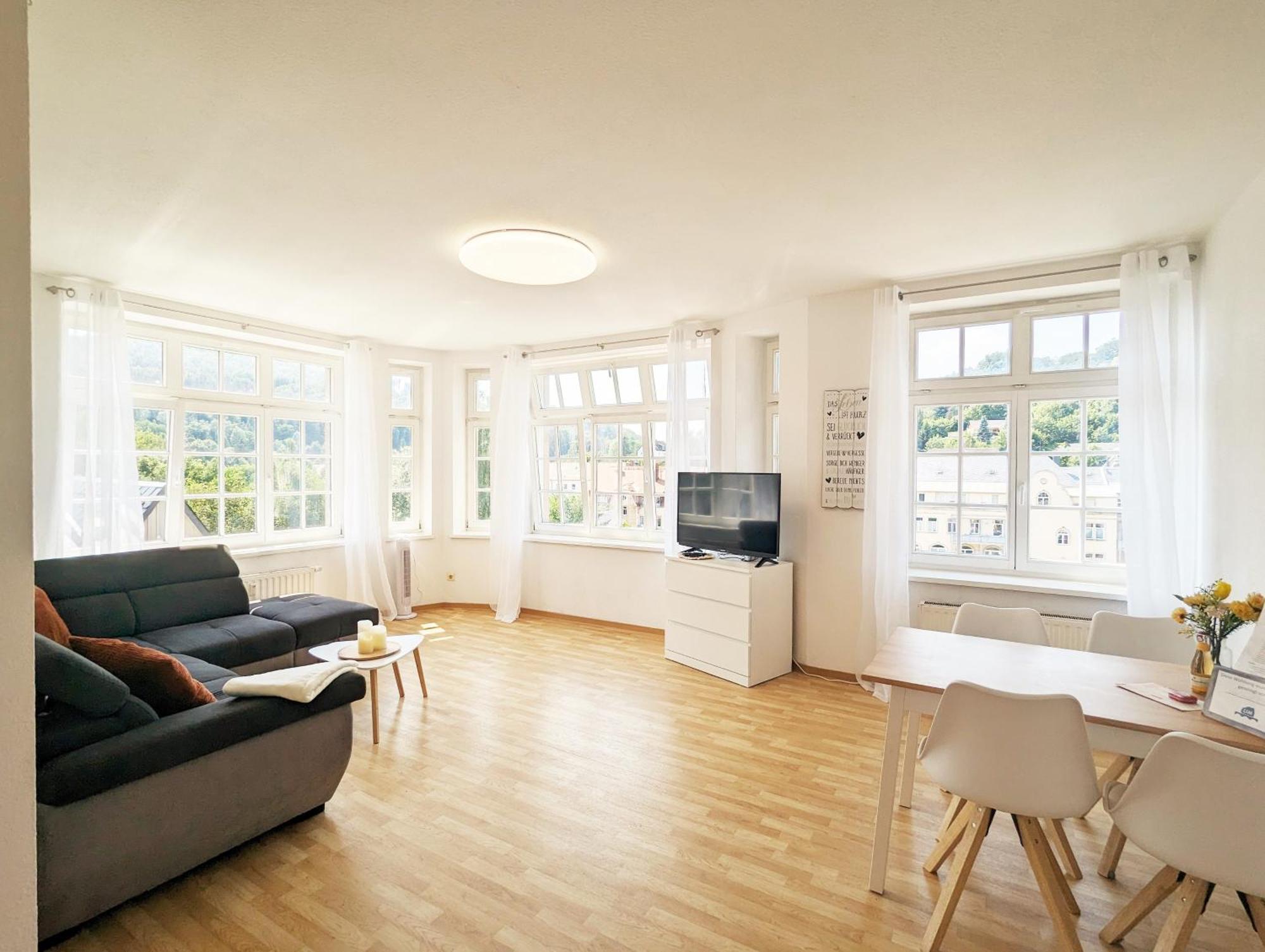 Hw3 - Urlaubsmagie - Helle, Grosse Wohnung Mit Pool Sebnitz Luaran gambar