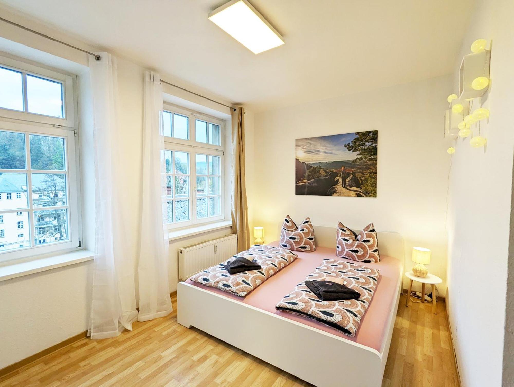 Hw3 - Urlaubsmagie - Helle, Grosse Wohnung Mit Pool Sebnitz Luaran gambar